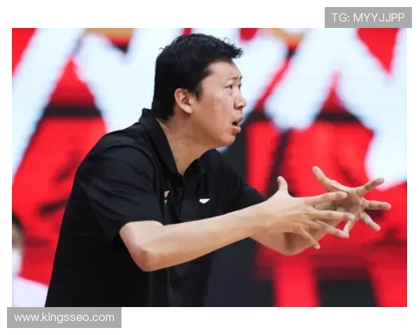 上海男篮客场惜败南京全场比分海报见证连胜止步之夜客战告负无缘两连胜