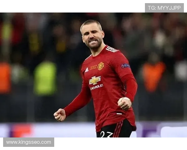 狼队主帅点评英超新裁判首秀称点球判罚存在争议引发赛后讨论焦点